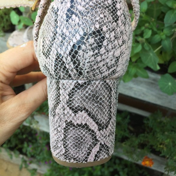 Pink Leopard Print Block Heel Sandals NWOT - Picture 5 of 7